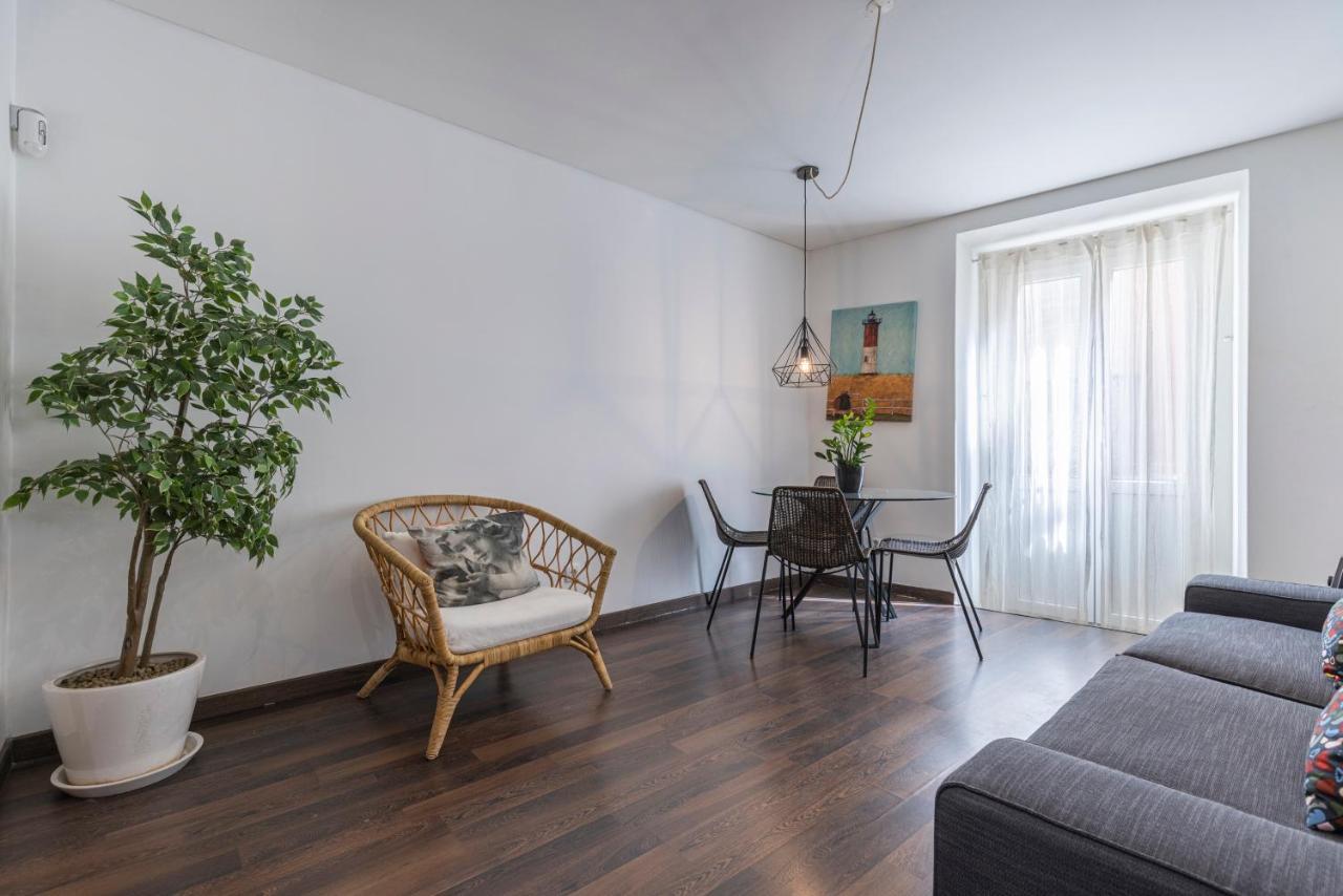 Alfama'S Heart Apartment By Lovelystay Lisbona Esterno foto