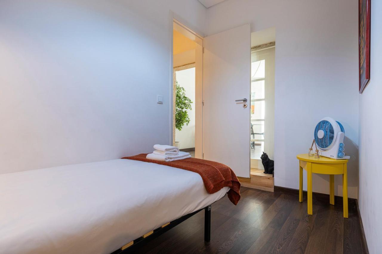 Alfama'S Heart Apartment By Lovelystay Lisbona Esterno foto